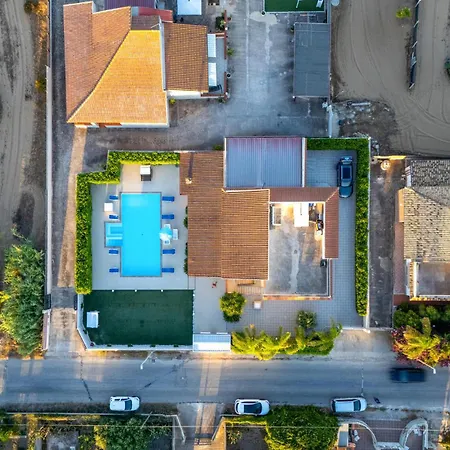 Semesterbostad Beautiful In Santa Maria Del Focall *