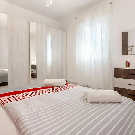 Semesterbostad Beautiful In Santa Maria Del Focall Santa Maria Del Focallo